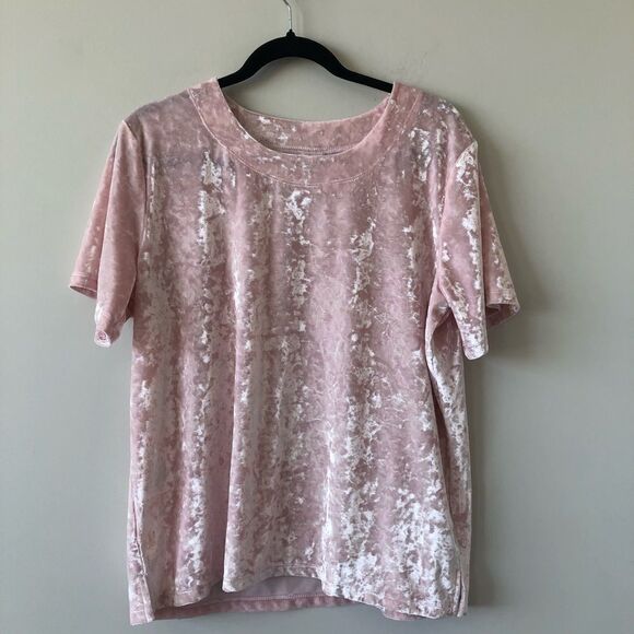 HUE Baby Pink Crushed Velvet Short Sleeve Top - Picture 1 of 6